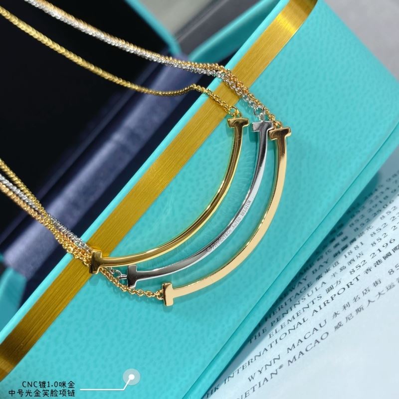 T*f*ny necklaces